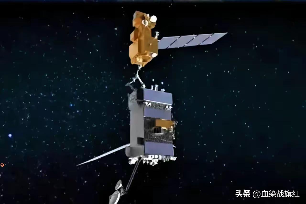 军用飞机在空中加油、军舰在海上航行中加油估计很多人都听说过，也在视频和图片里见过