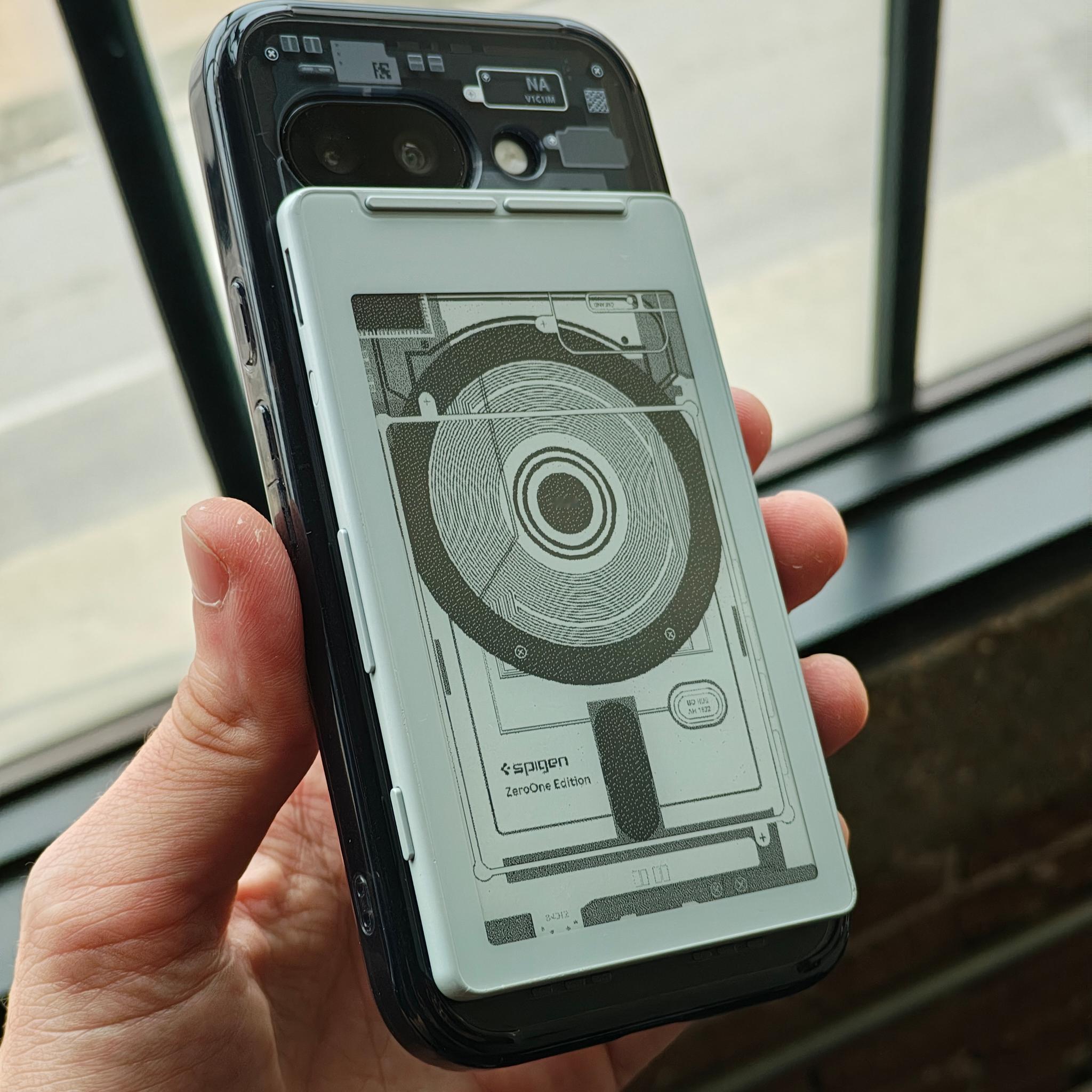 分享一个非常酷的产品：Xteink X4 ，采用 4.3 英寸 E-ink 墨水