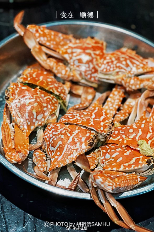 顺德食在顺德生日快乐 昨晚先喝威士忌再喝葡萄酒，喝得开心，大吉大利！祝生日的人生