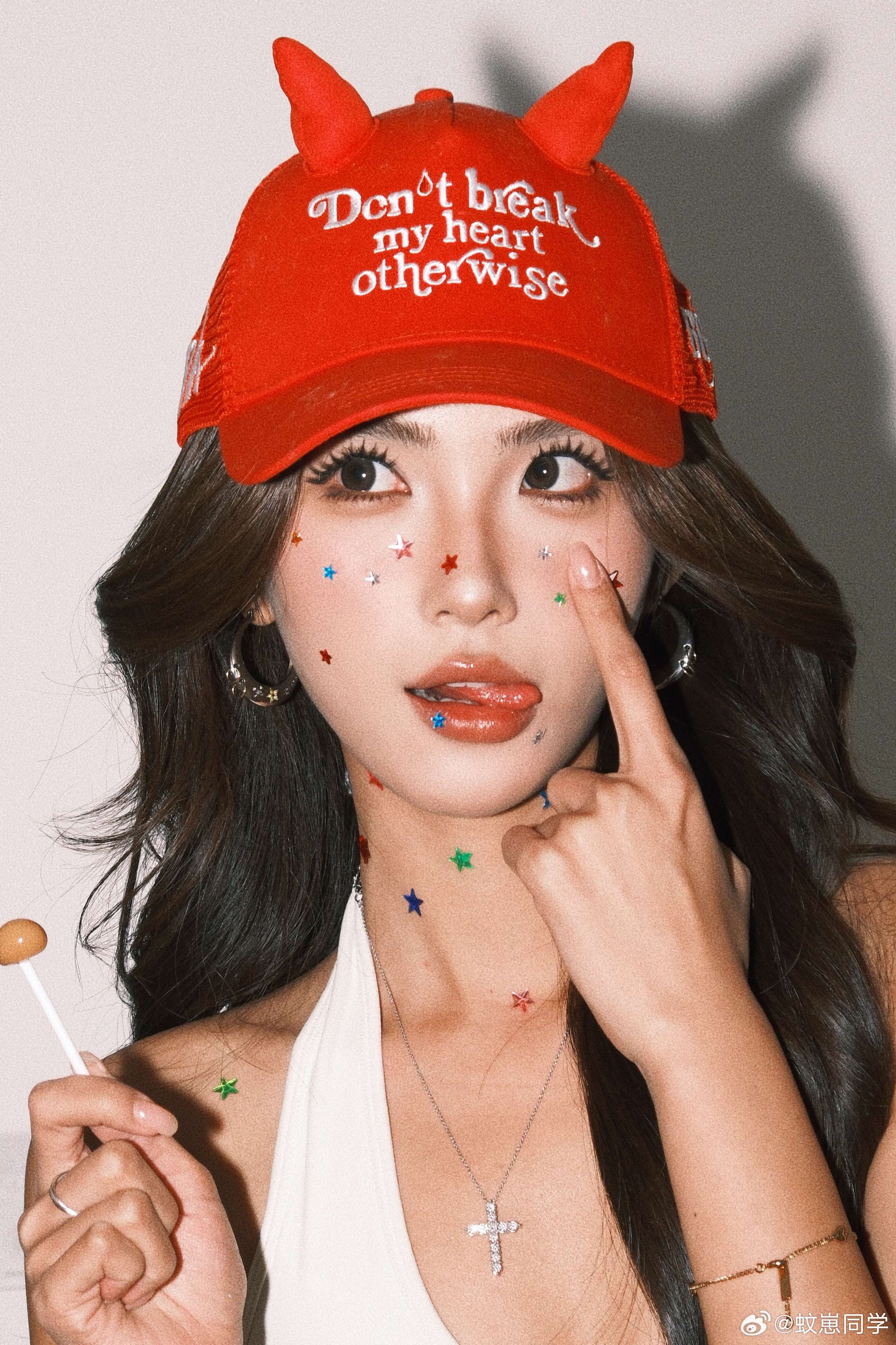 嘿嘿（和我的猫感情不是很好） 