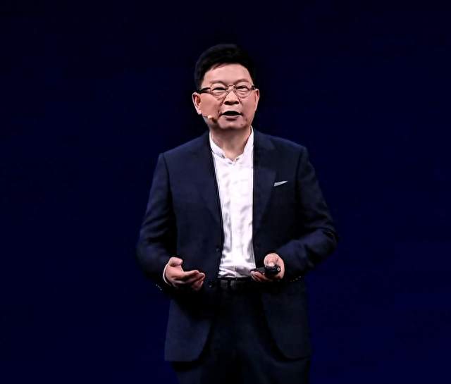 5999元起！华为Mate90正式发布，全系配置分层太清晰了