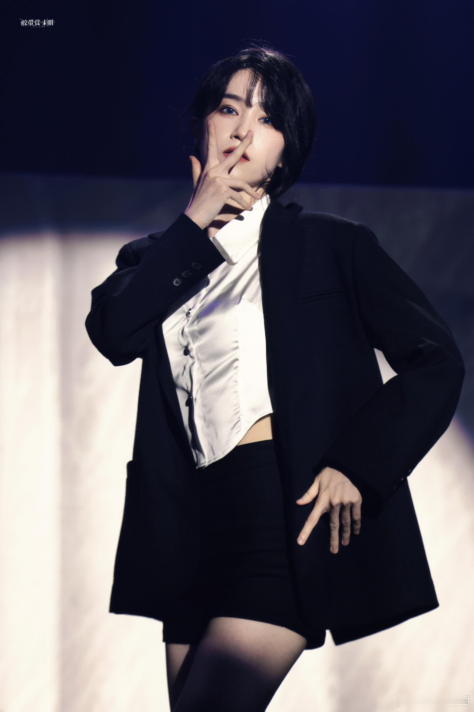 蒋芸2025全国巡演蒋芸巡演现场的粉丝吃的也太好了吧！[舔屏]隔着屏幕都给我拿捏