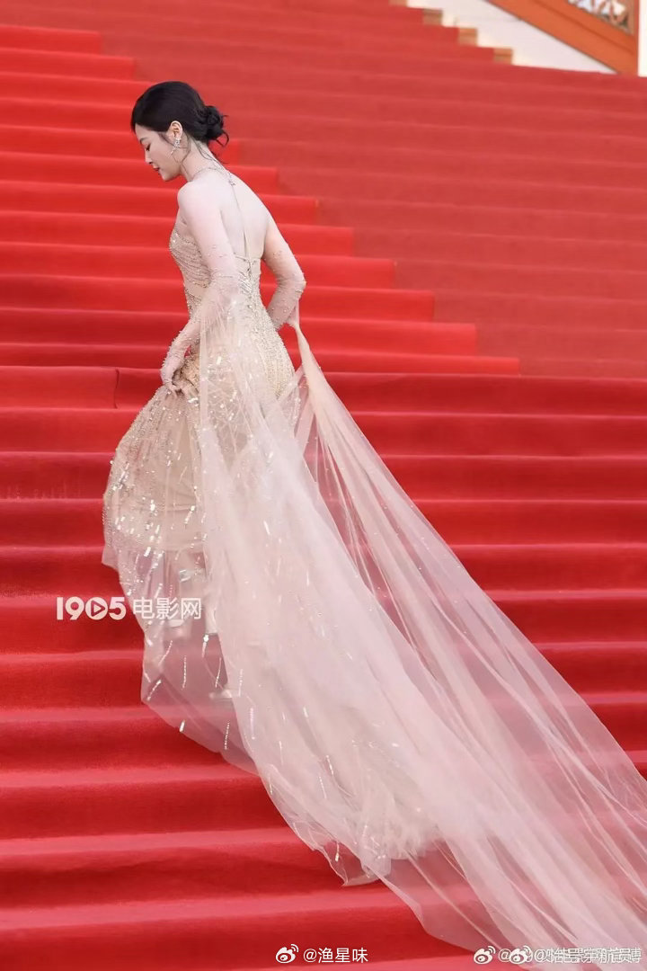 影后有点萌，这状态你觉得如何？ 