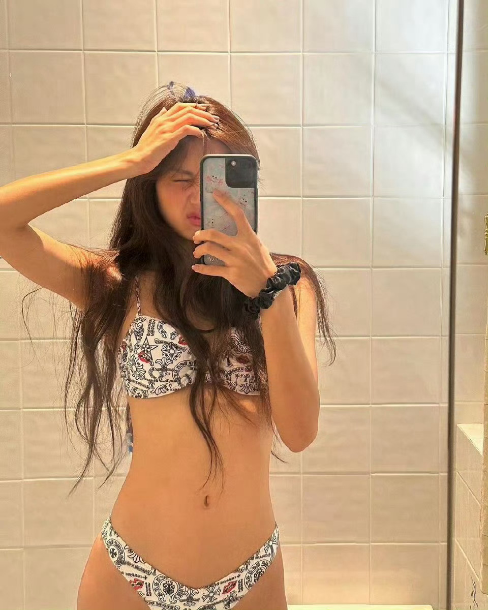 LISA  🏝️ LISA KPOP女永一 【那年今日】230811 LISA