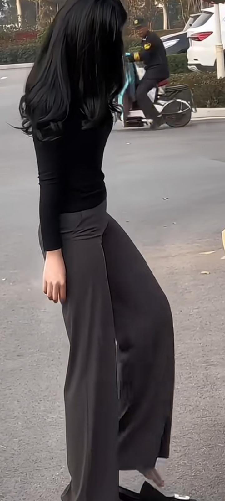 往后余生，风雪是你，平淡是你，清贫是你，荣华是你，心底温柔是你。