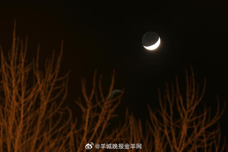 #晚安# 今天无论圆满与否，都值得被温柔收尾。睡个好觉，明天见。 