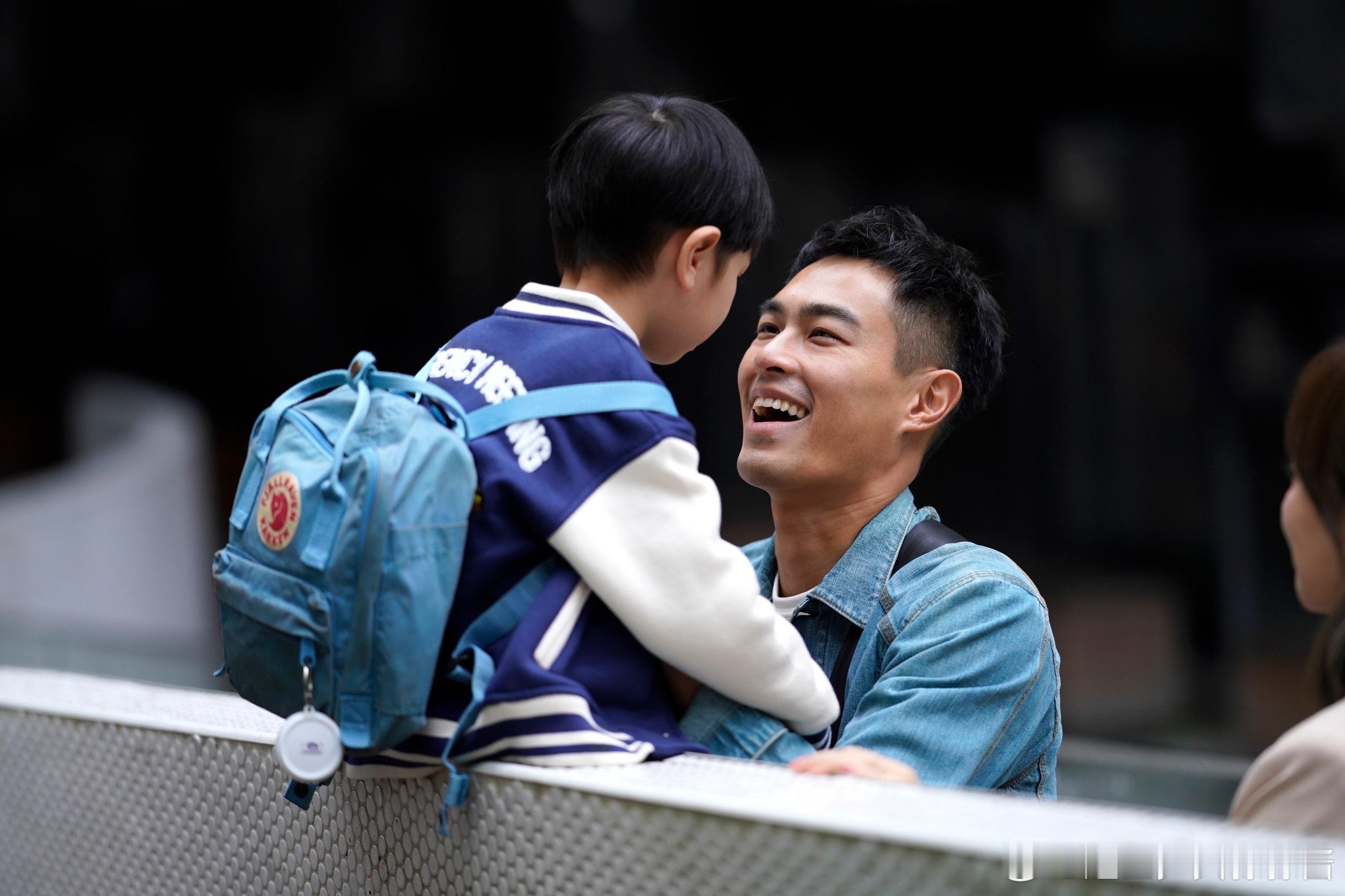 #杨祐宁 ✖️ 今夜一起为爱鼓掌 👏被爱包围的家庭❤️因爱而生的亲情  温暖彼