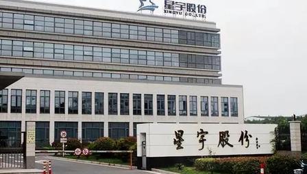 上市公司逼应届生二选一：要么流水线打螺丝，要么主动滚蛋，契约感碎一地

一家年营