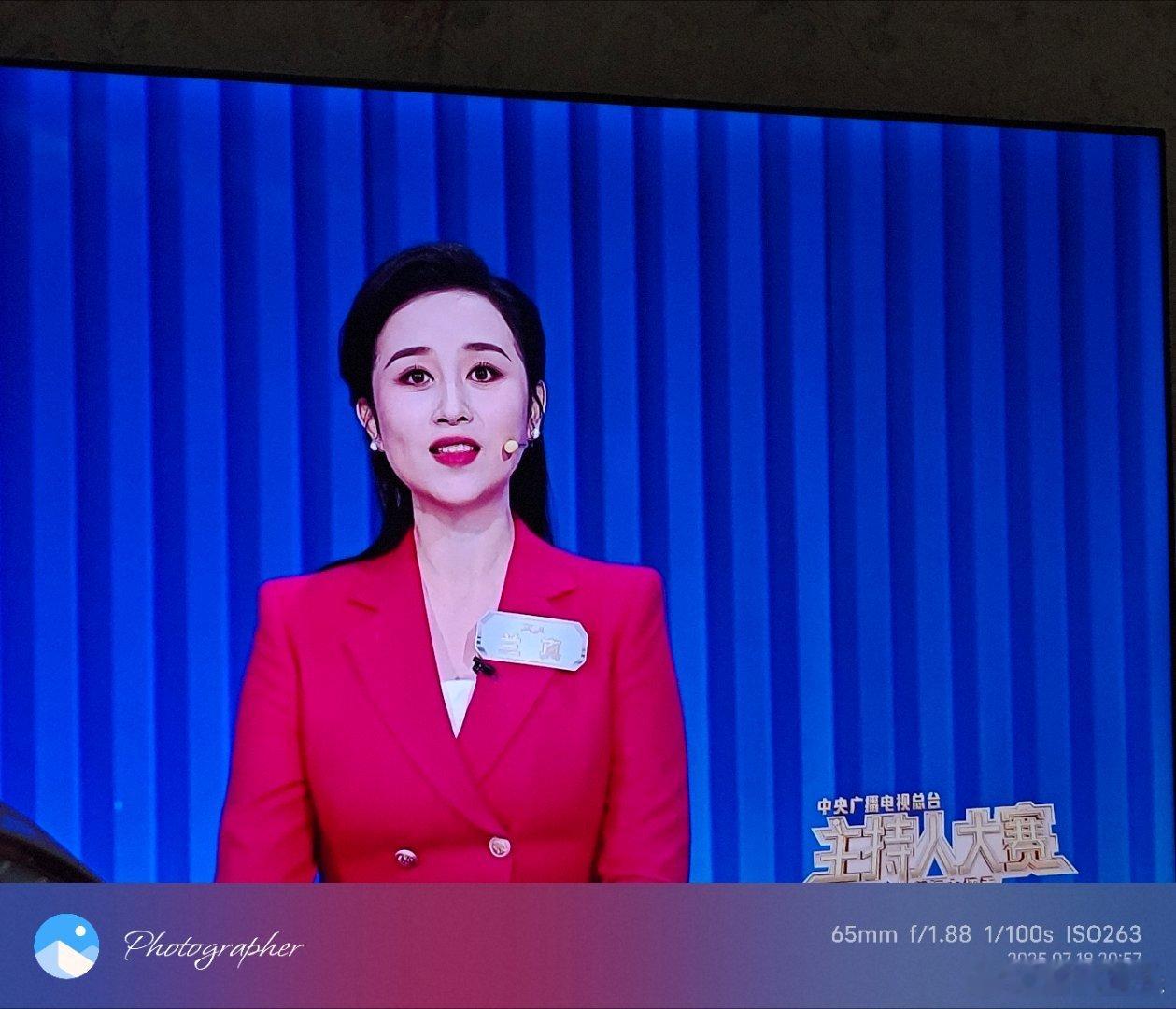 啥？央视主持人大赛又来了？​感觉上一届也没过去太久，虽然也有两年了，可能这几届比