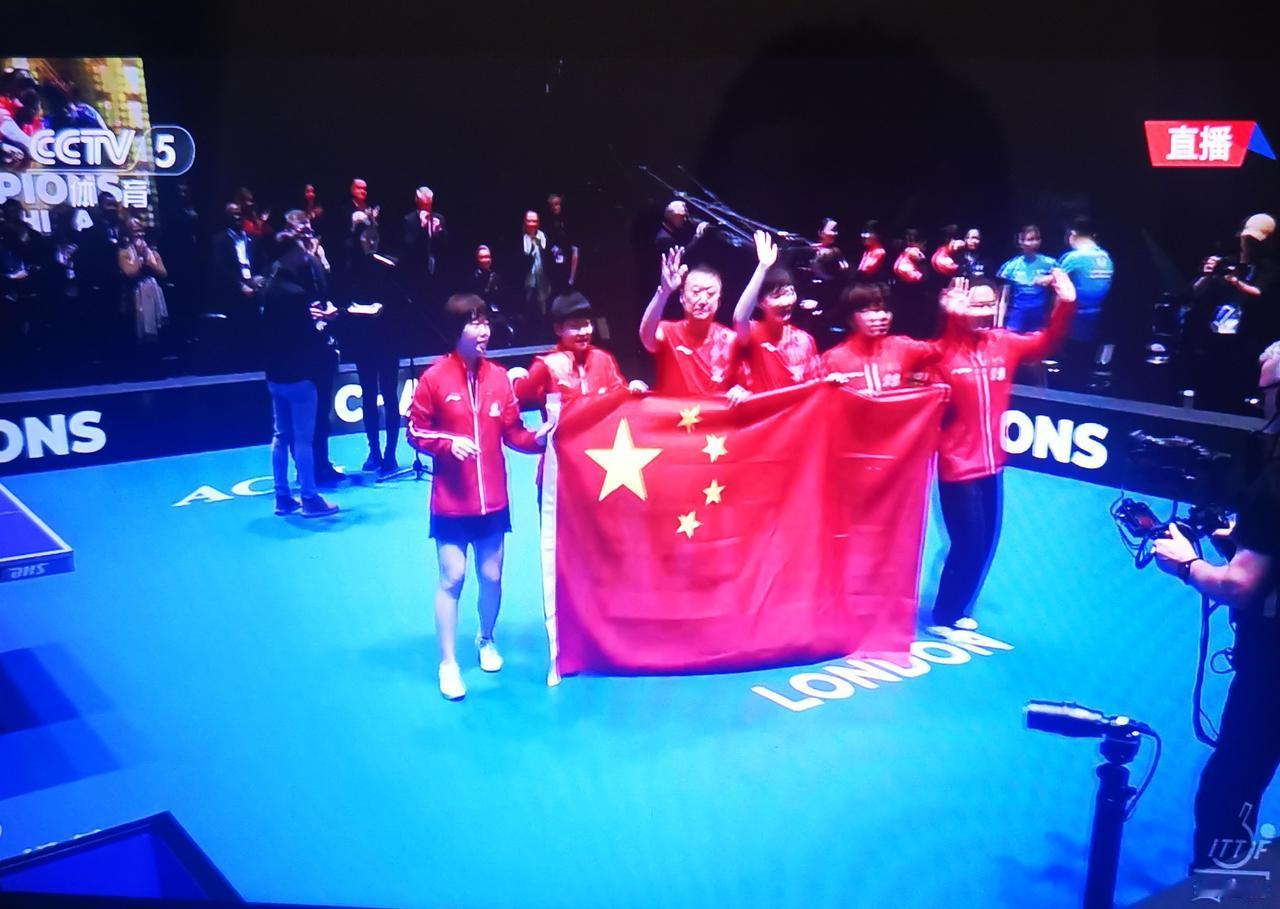 中国女团，经过五局大战，第24次，连续7届夺得世界杯女团冠军，热烈祝贺！
日本女