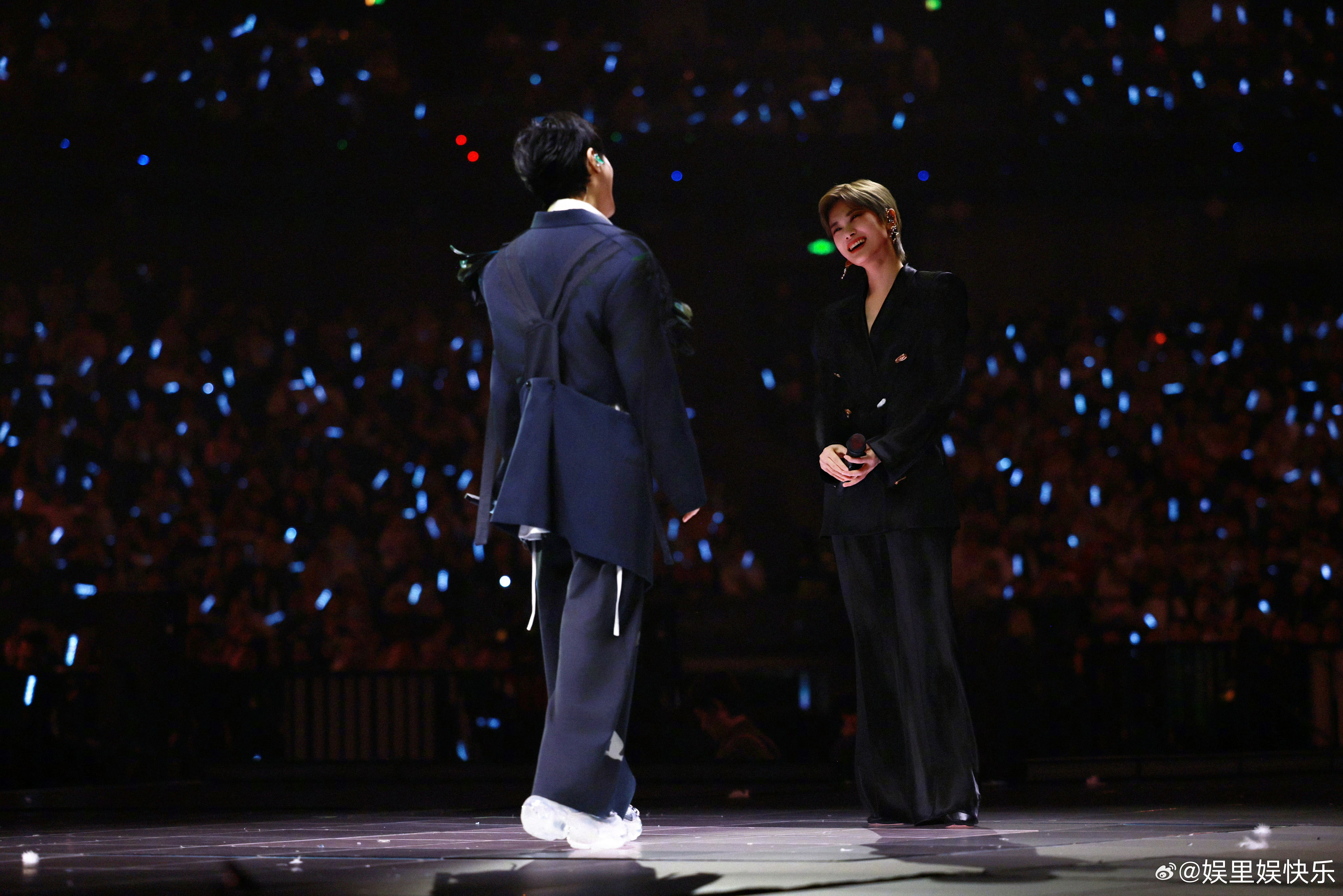 李宇春吴青峰新歌预告 顶级音乐人合作！李宇春×吴青峰新曲《春雨里》即将上线，巧思