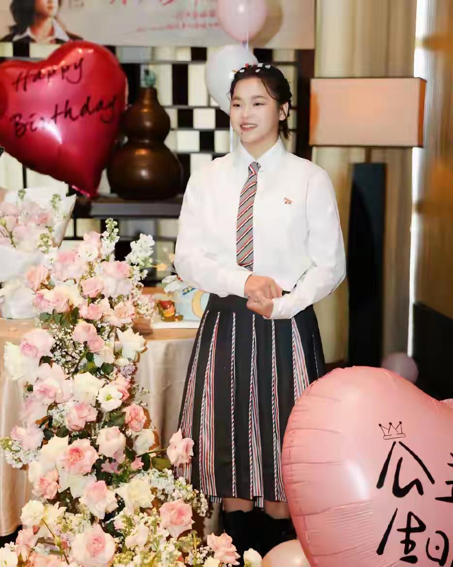 全红婵19岁生日，为什么会回到北京呢？
别再说陈芋汐和全红婵了，两人关系好着呢！