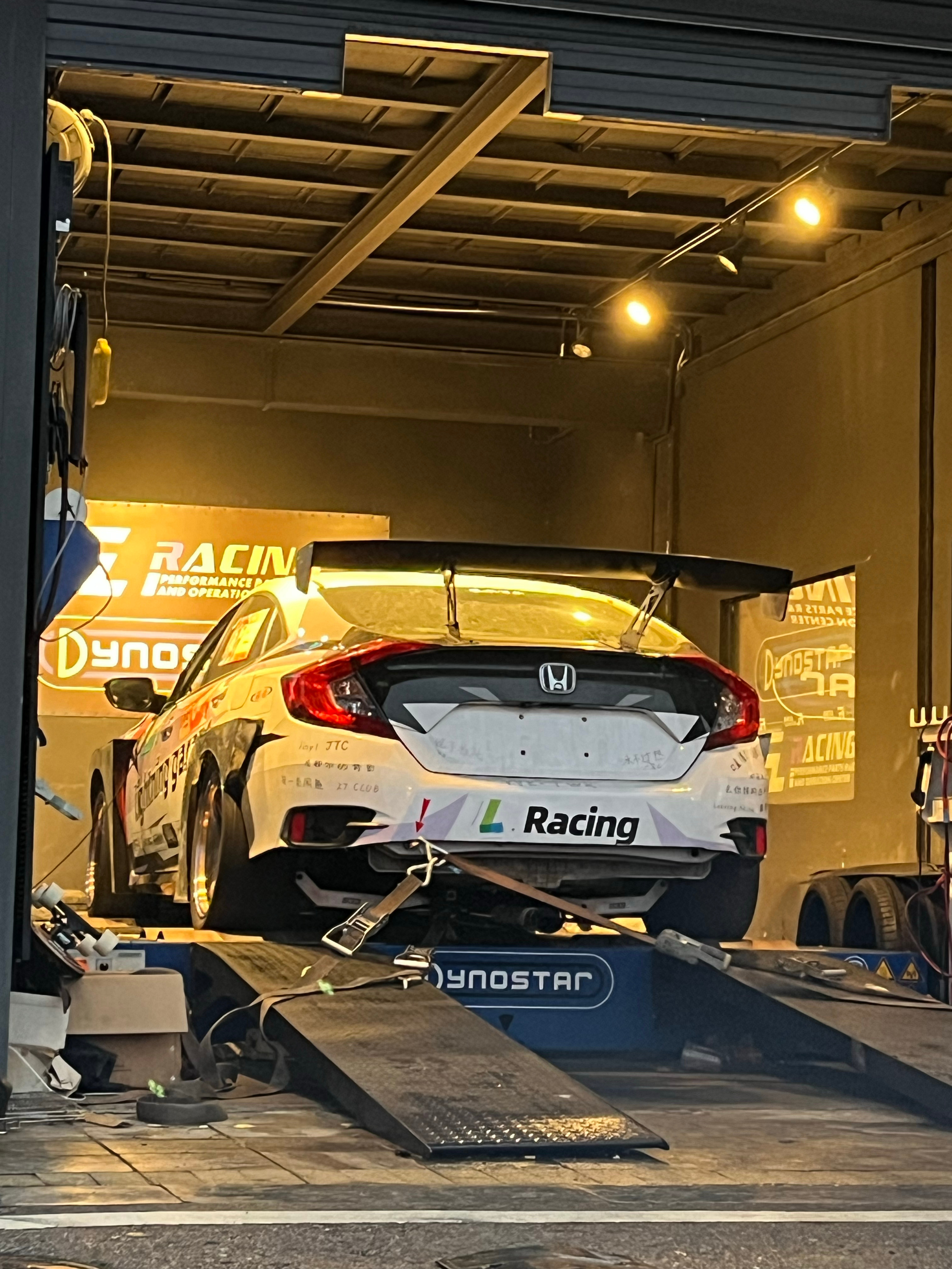 4天。换了4000油路点火的原厂配件。没搞定。没故障码，从LOG看，只有油压异常