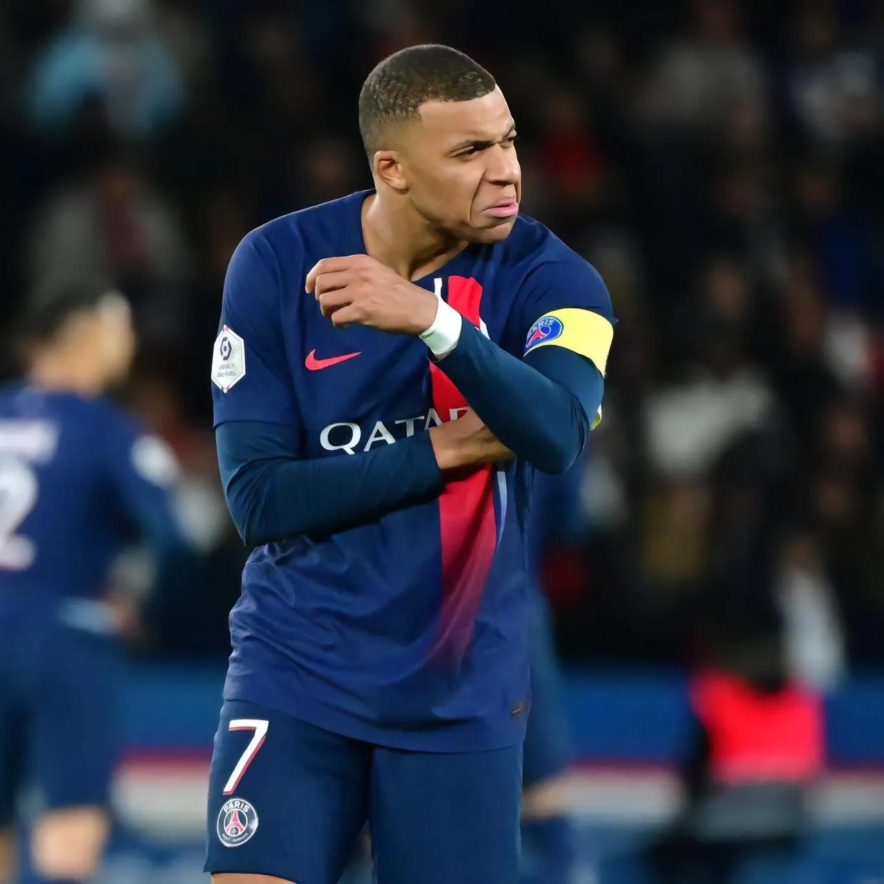 不出意外，未来10年金球奖得主如下：
2024年：姆巴佩
2025年：哈兰德
2