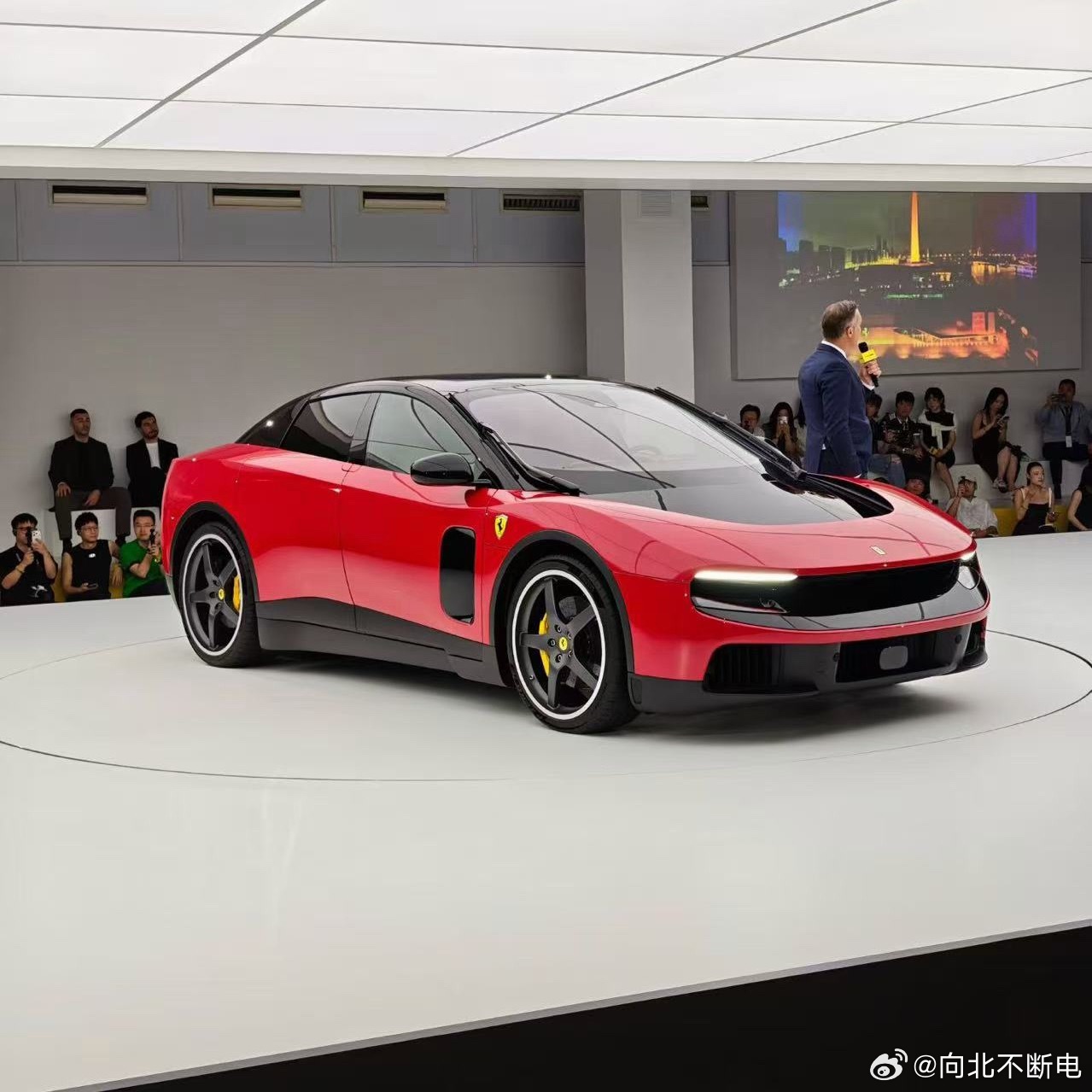 仅售 398.8 万，年轻人的第一辆法拉利推荐给大家，我买不起就不参与了
