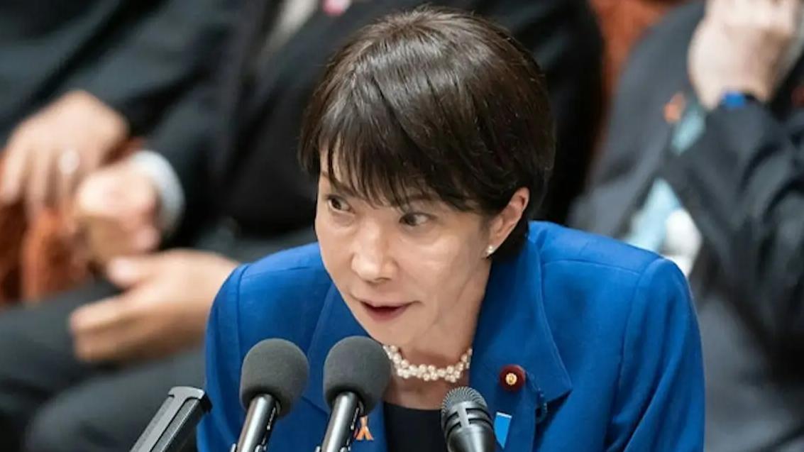 近日，日本首相高市早苗因发表涉台错误言论陷入外交风波，本欲借与特朗普通话争取美方