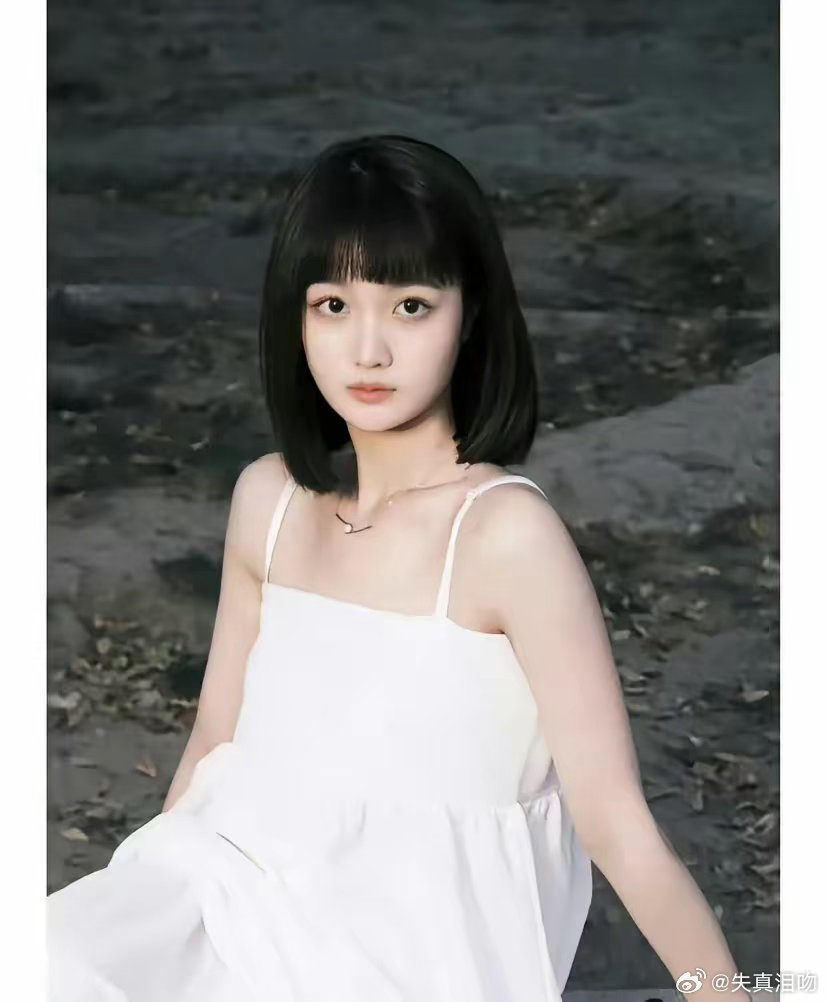 绍晴真是不聪明张嘉倪离开买超，她自己能养2儿子绍晴离开买超，她什么都没有，女儿也