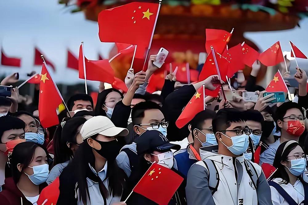 别信"退一步海阔天空"那套！近代史早拍板了：你退一寸，人家进一丈，跟碰瓷儿似的没