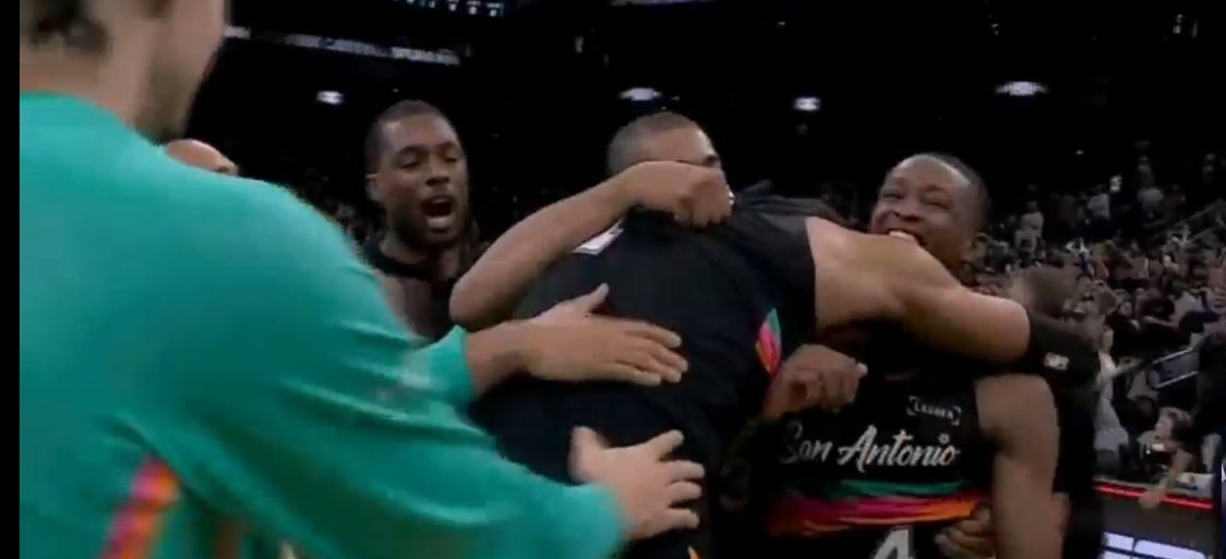 ▲伦纳德：快乐是他们的，我什么都没有