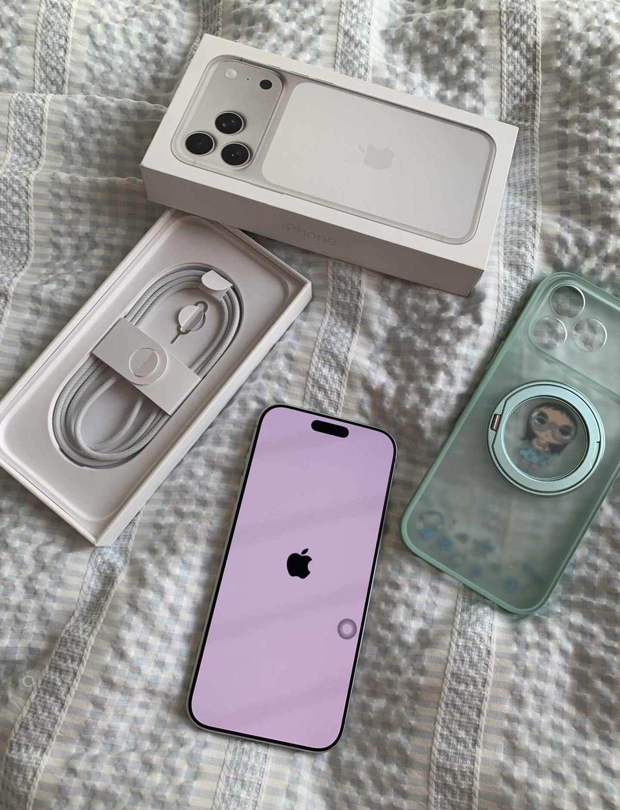 iPhone17promax半年使用感受
用了快小半年iPhone 17 Pro