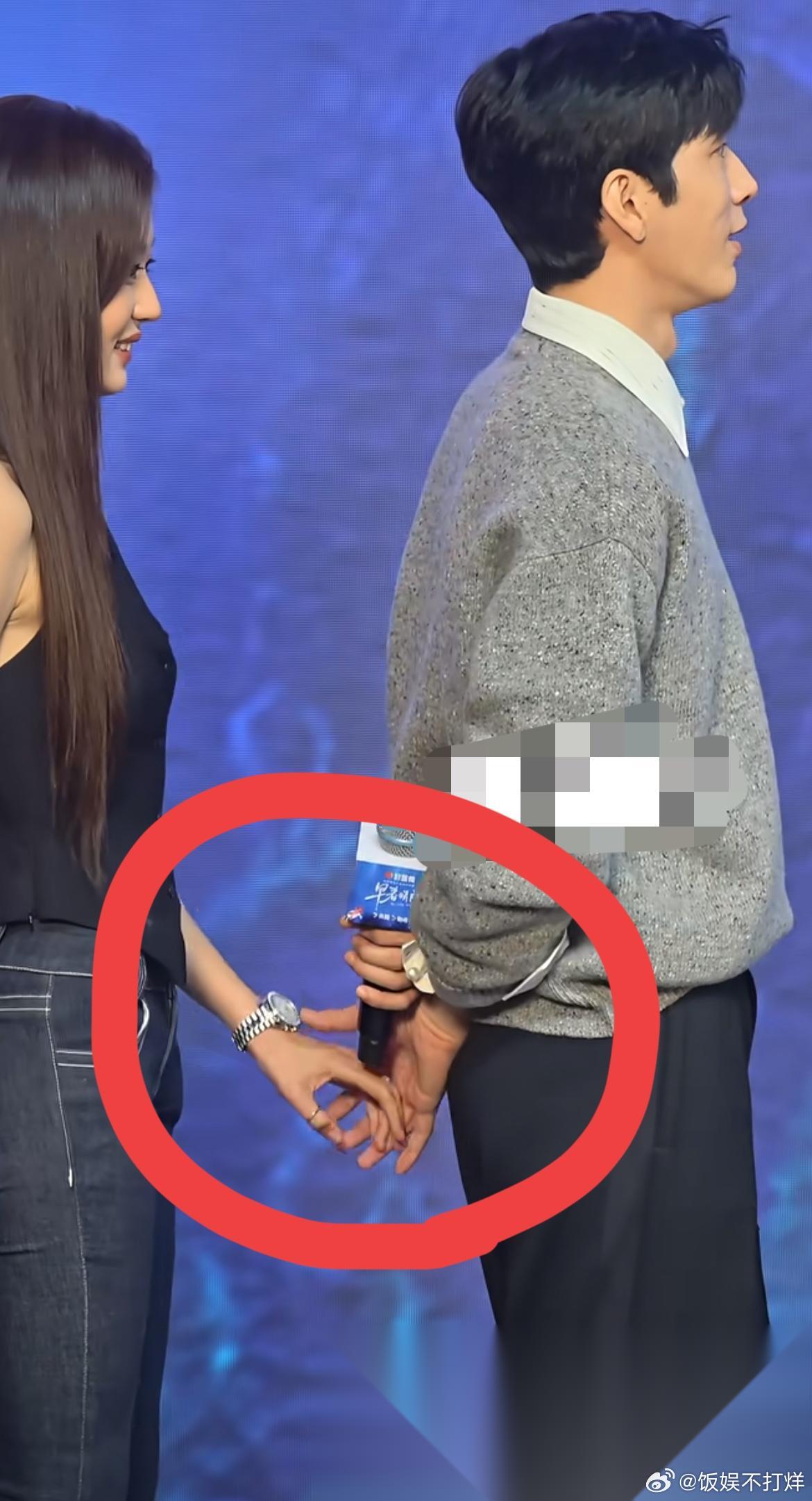剧外，为啥要牵手？  难道是，以宣传之名，满足自身情感所需？ 井柏然，不怕刘雯吗