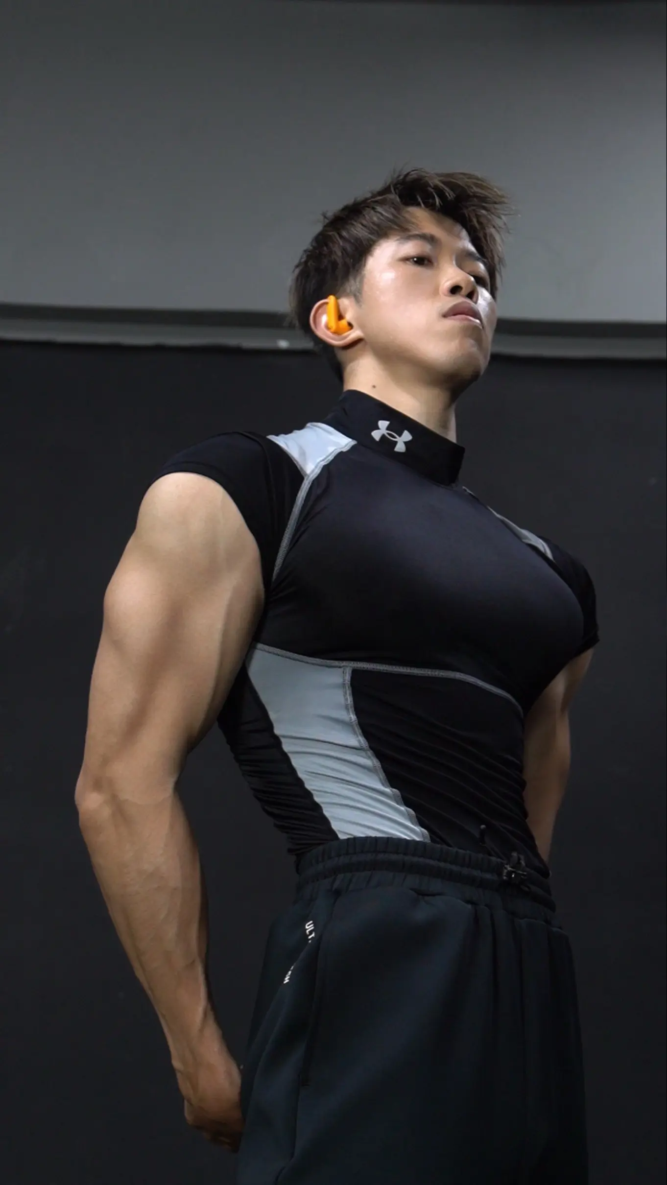 男人的黑丝，选纯色or拼色？
