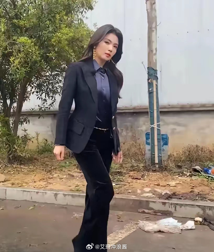 47岁的刘涛被偶遇，真实状态竟然是这样，没有网上说的那么漂亮 ​​​