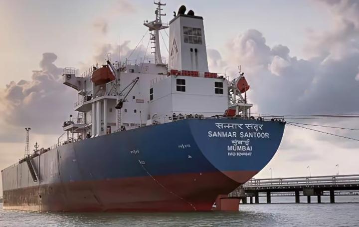 印度要求伊朗道歉被拒绝，新德里火冒三丈，被报了此前出卖之仇！

4月18日，两艘