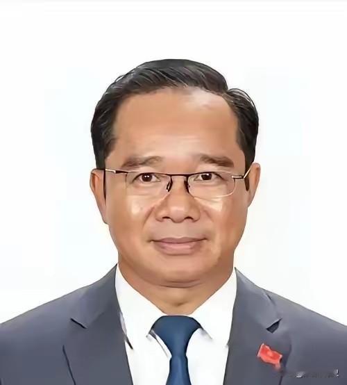 越南教授直言：黄种人里只有中国敢对抗西方强权，这话戳中了多少真相？
 
越南国立