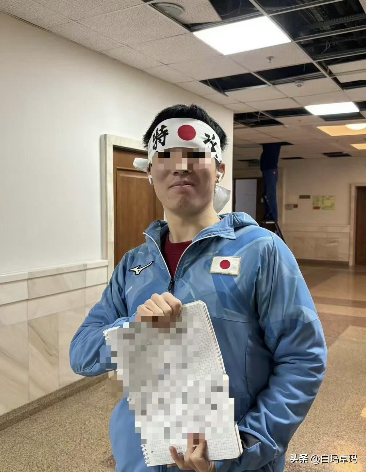 身披旭日旗，摆鬼子军帽的中国籍留学生陈宇昕再次道歉，我们应该包容、大度，给年轻人