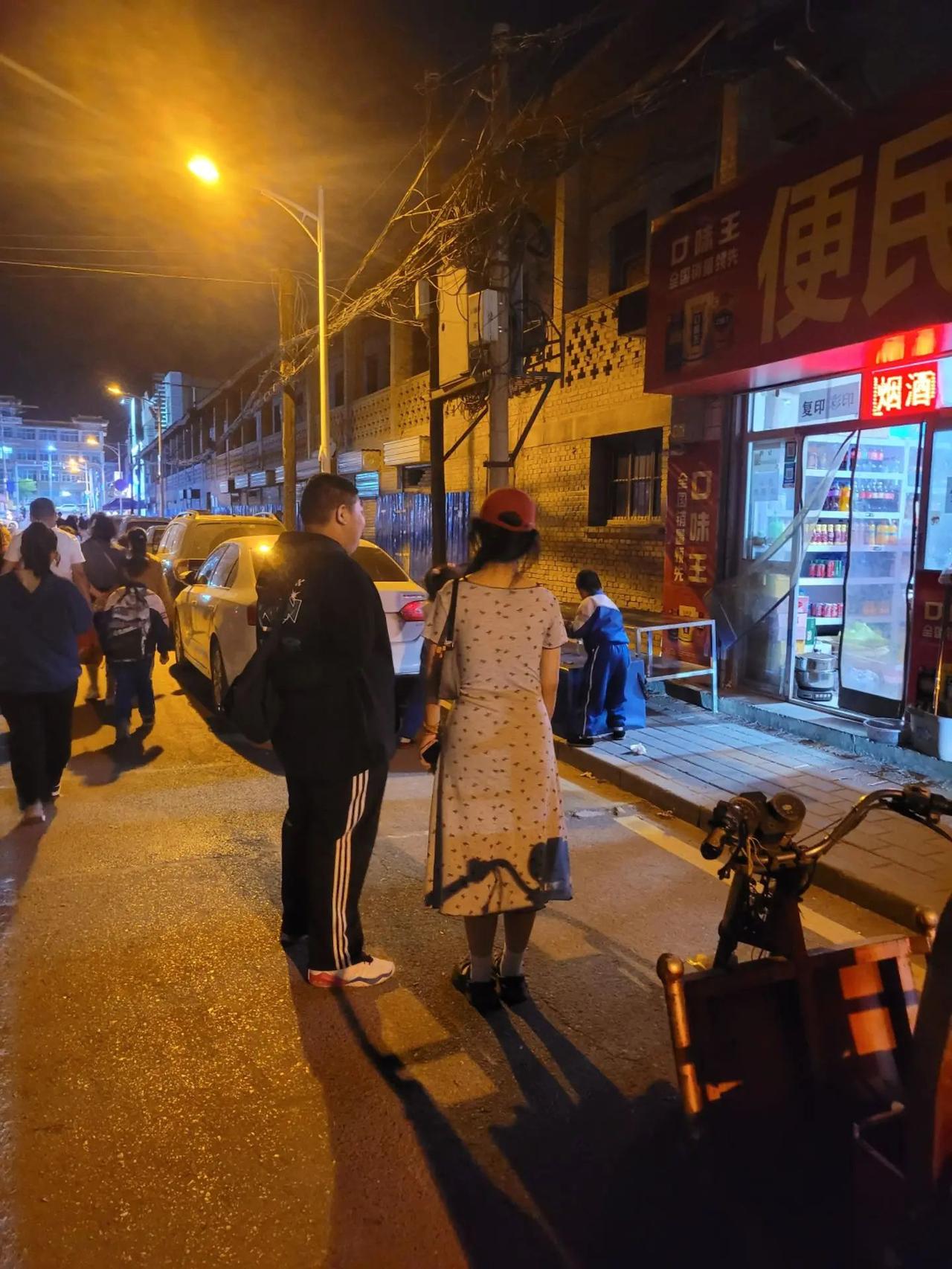 你们能接受孩子谈的对象身体有问题吗？

儿子私下和个女孩子谈了个八年的恋爱，可女