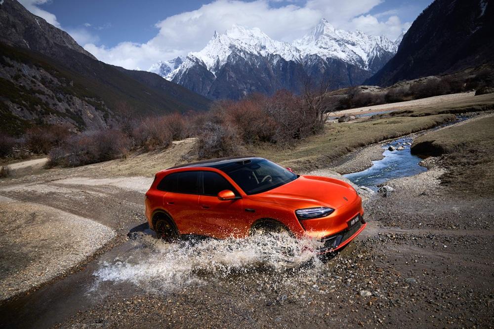 去商场要过三个闸机？停车场像迷宫一样？对于很多年轻人来说，停车找位比开车还累。