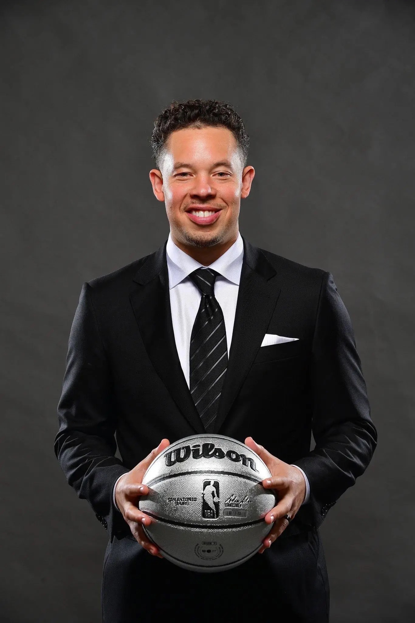 🤔ESPN预测新赛季最佳教练：马刺主帅米奇上榜 魔术主帅莫斯利居首 乌度卡&面