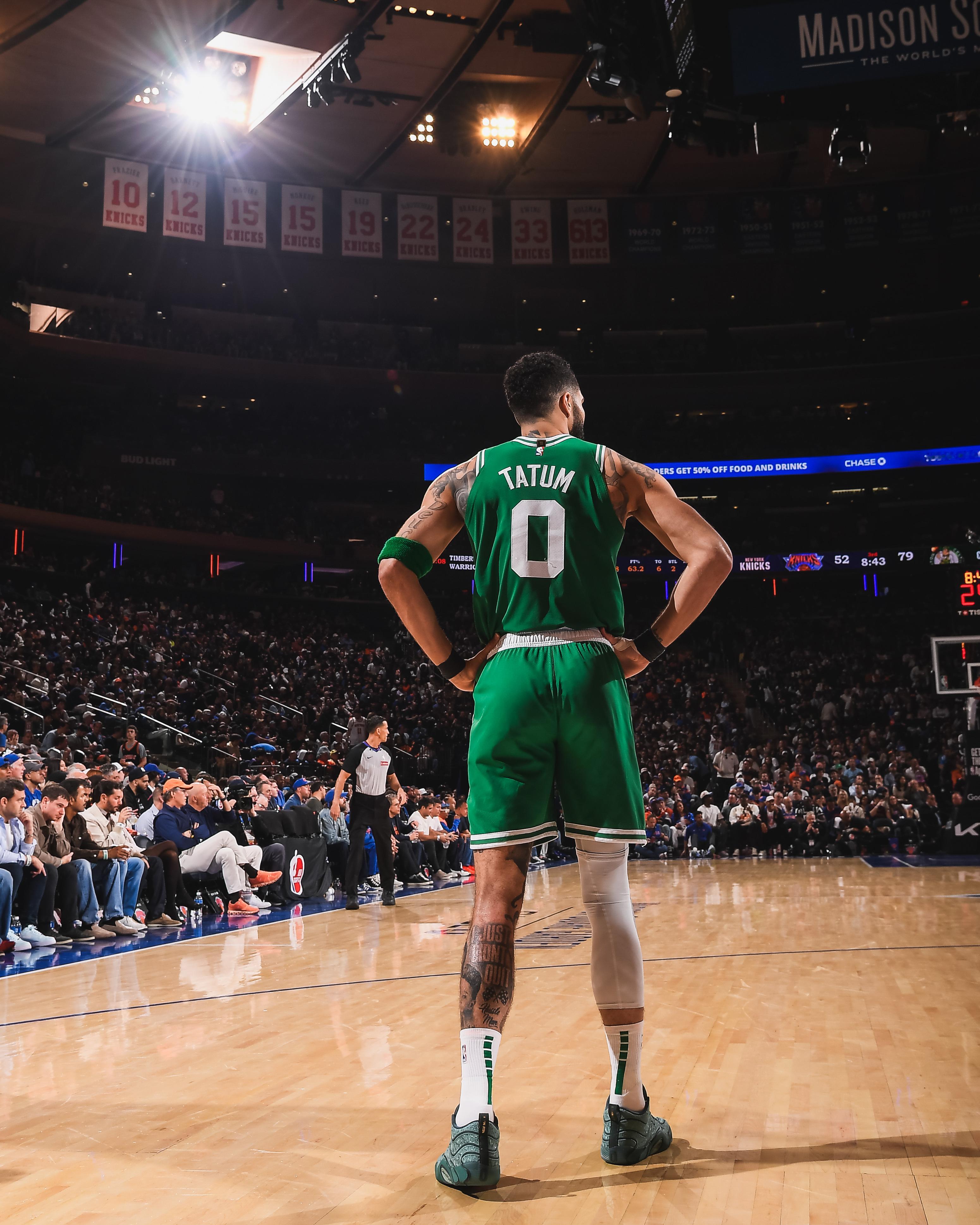 凯尔特人首节三分14投9中了。。。塔图姆带队一波12-0nba ​​​