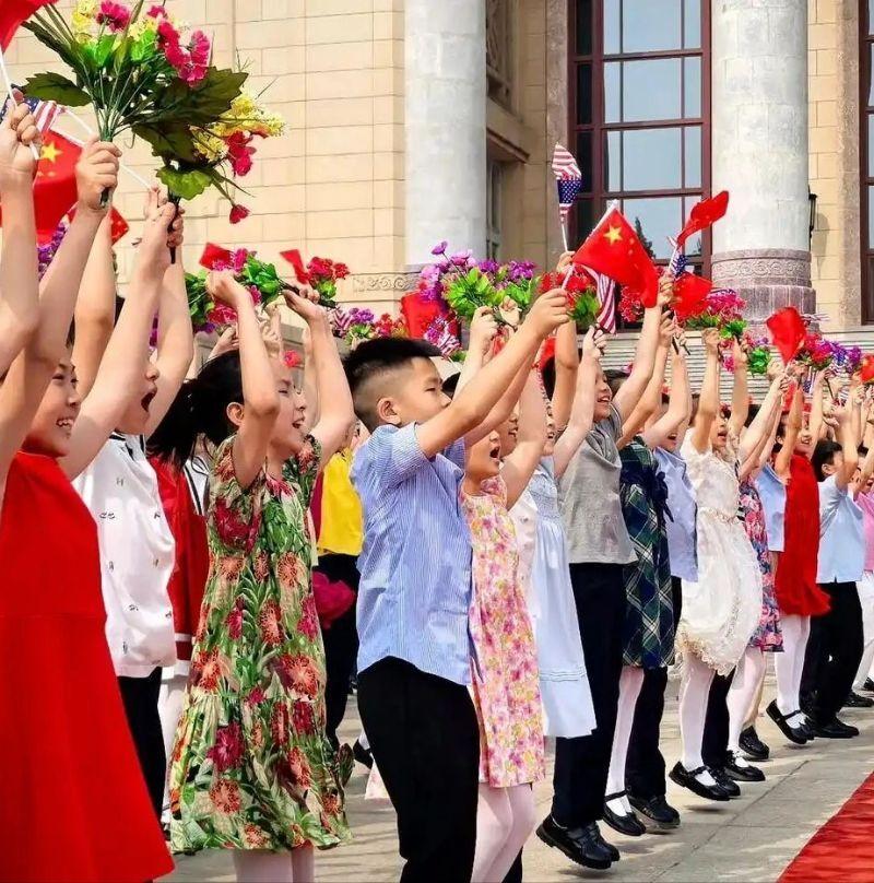 「中美俄互动的现实意义」
中美俄三国互动是牵动全球格局的核心变量，其意义远超双边