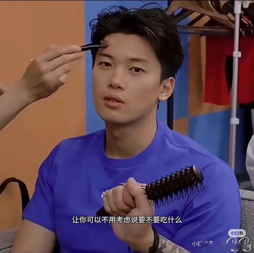 体总食堂没有肥肠吃吗看把汪顺馋的十十十年了 ​​​
