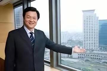 台湾地区前官员周锡玮近日公开戳破了一个残酷现实：岛内三大政党已经达成高度共识，不