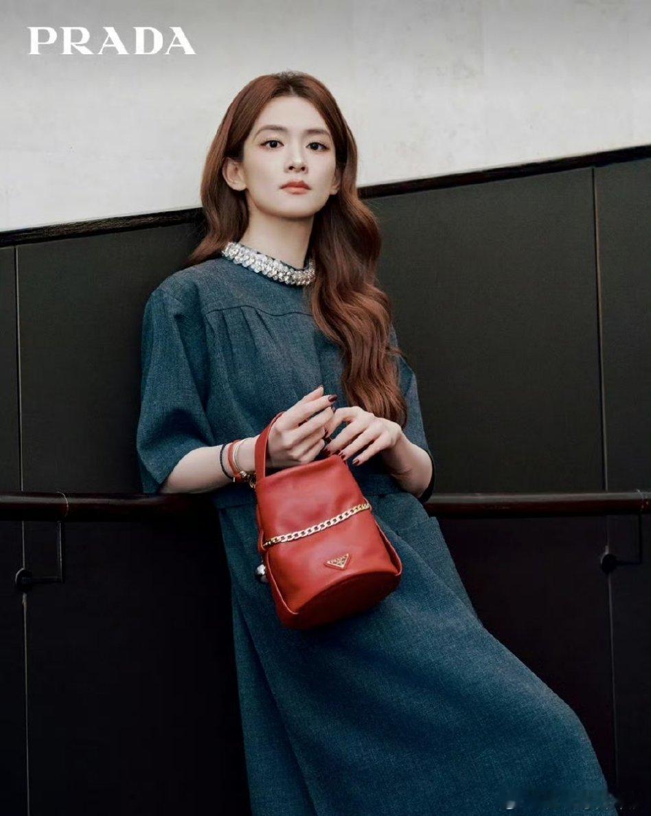 陈昊宇、徐若晗Prada大片，来看看表现力～ 