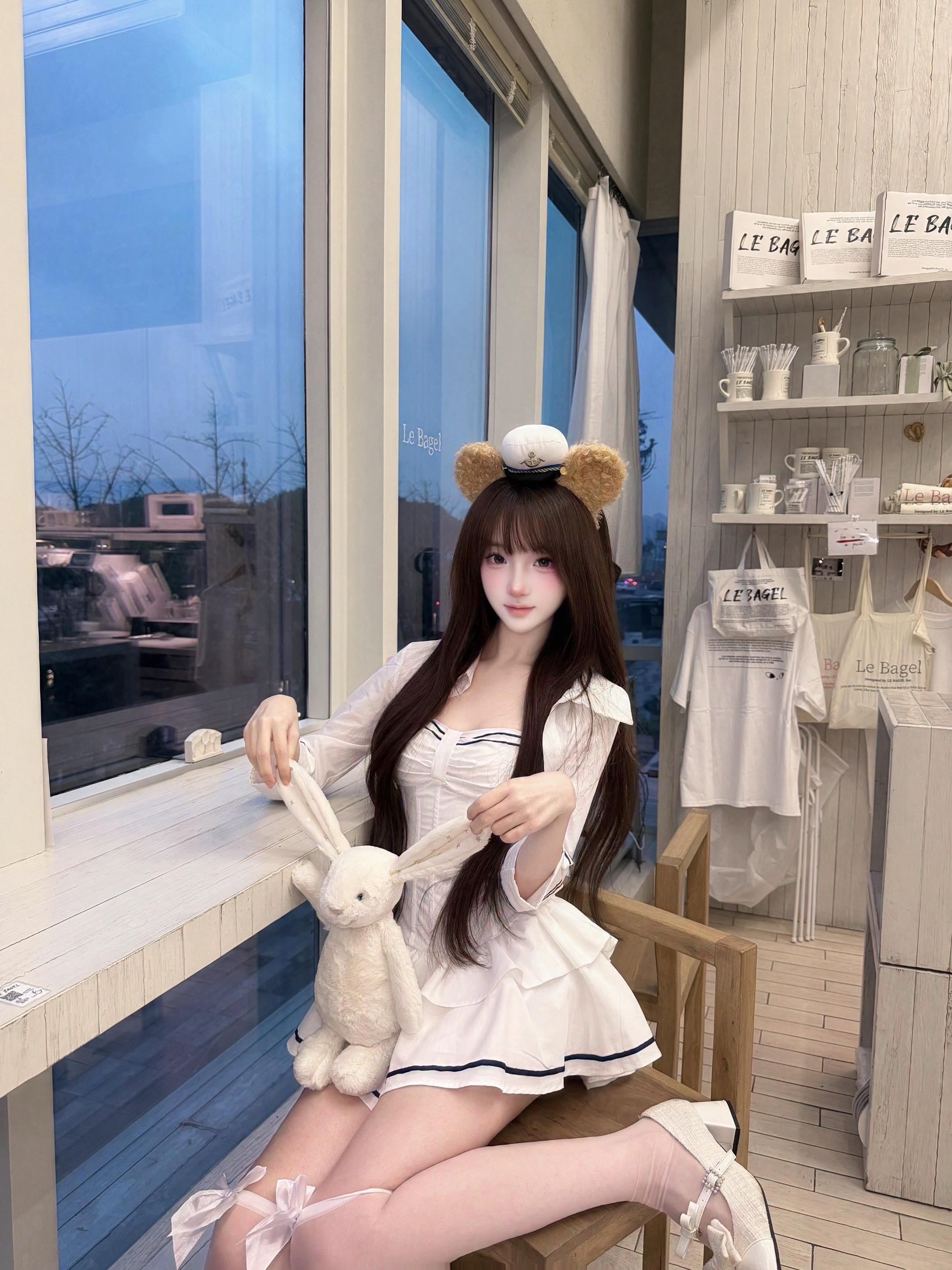 我原地转了一圈 居然变成了甜甜圈。