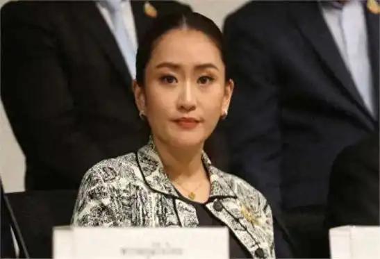 反对派议员紧急呼吁停职总理佩通坦：振作起来！

7月5日，泰国骄傲党第二区国会议