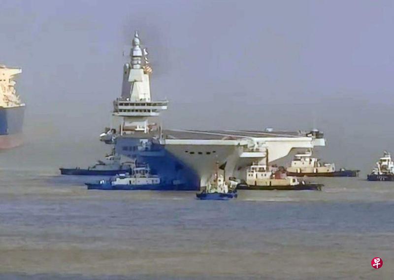 中国航母福建舰号或五一假期首次海试。

据外媒报道，万众瞩目的中国第三艘航空母舰