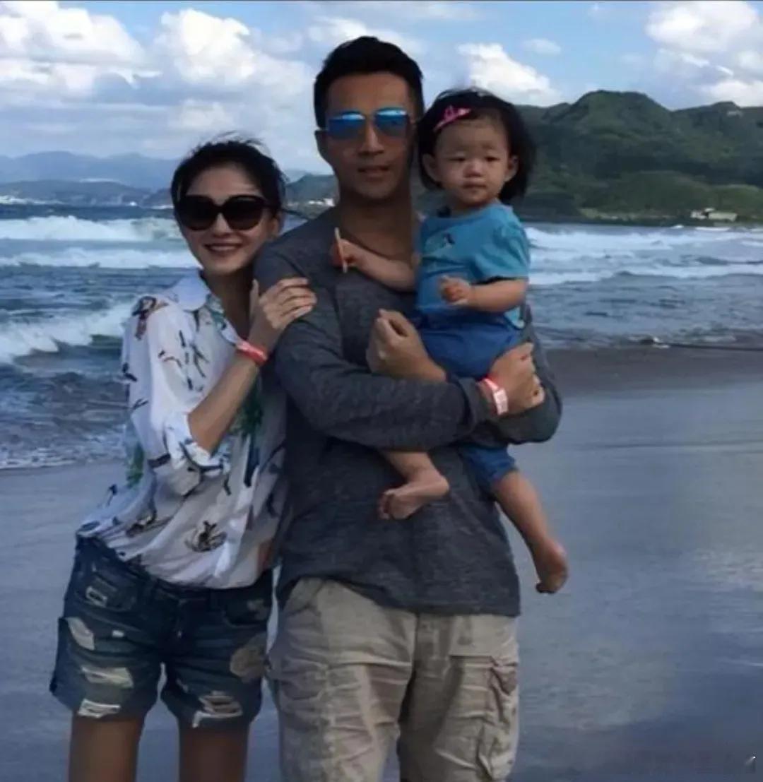 大S发声明回应汪小菲：此生不出恶言，告命夫人准备改外号了？[嘻嘻][嘻嘻][嘻嘻