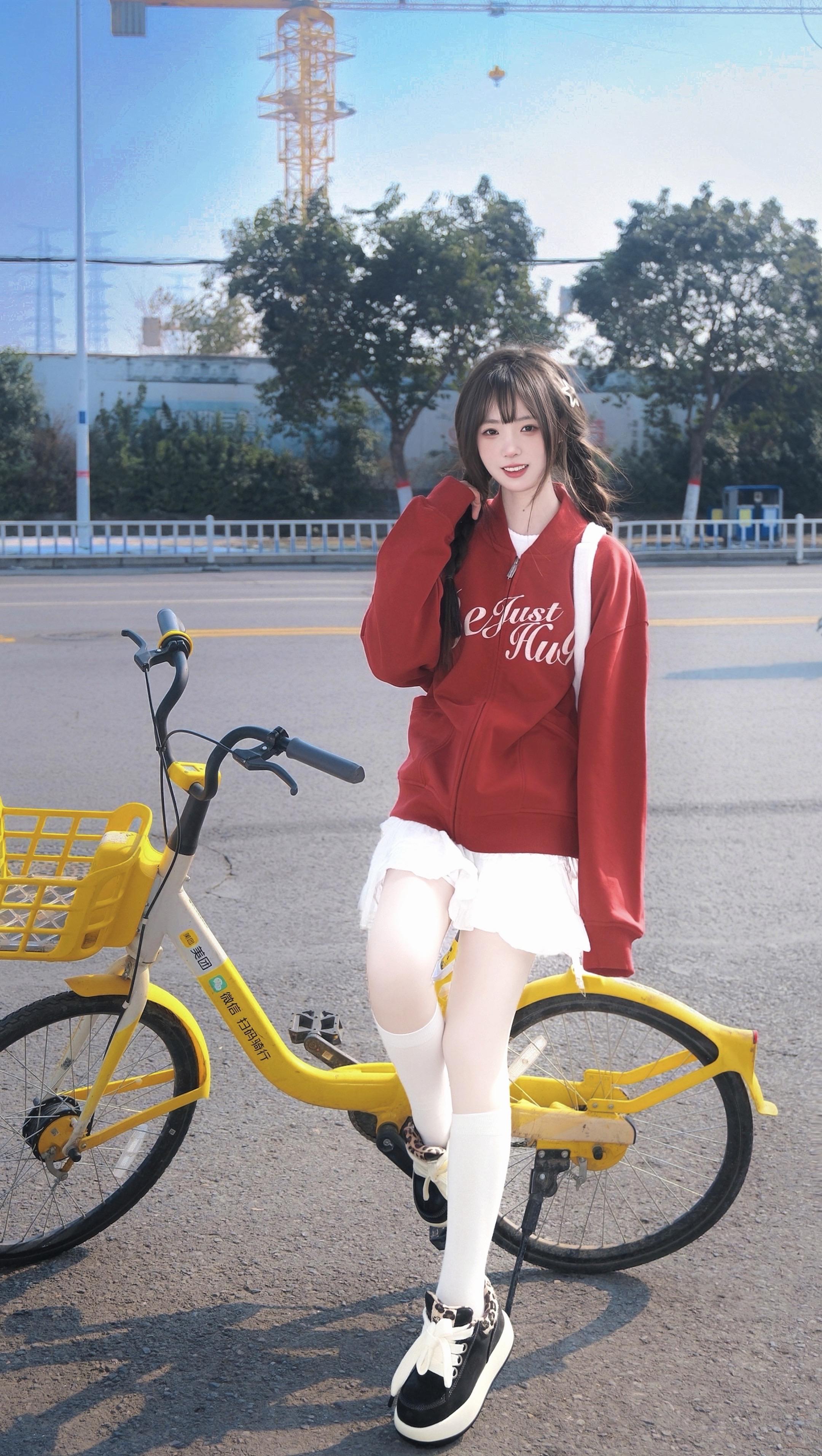 你就这样出现闯入我心里面