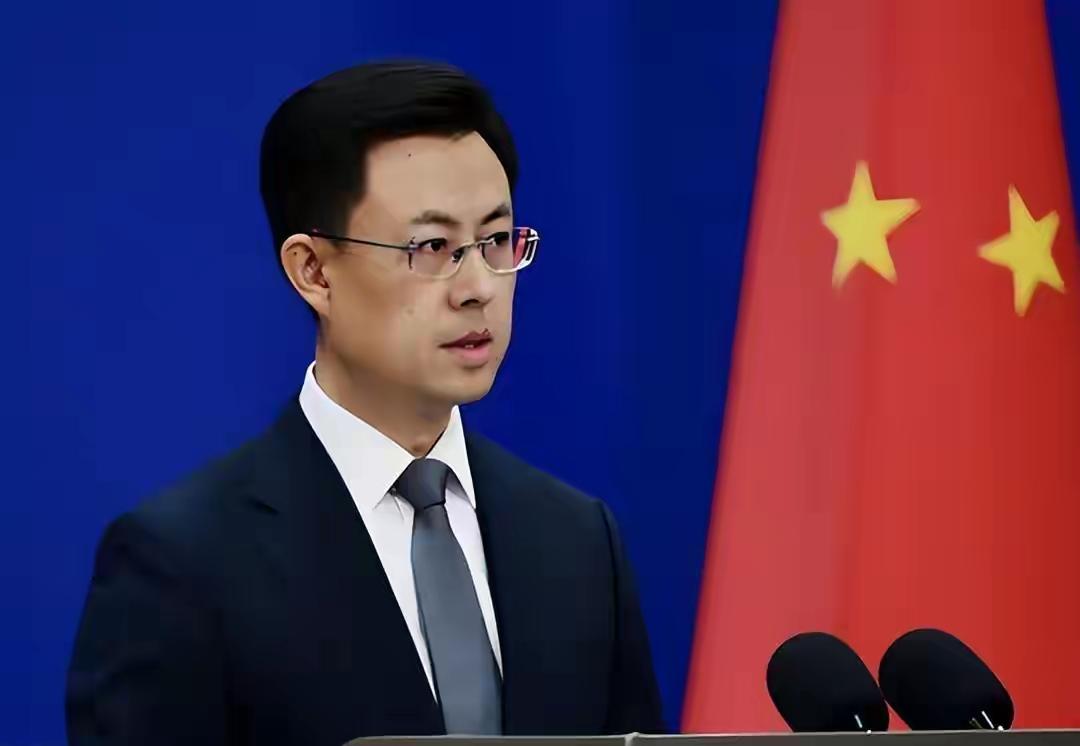 日本又迈出危险一步，挡不住了吗？急切想变为拥核国家。公开放弃“无核三原则”。
 