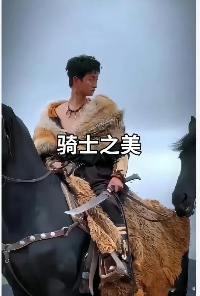 雅美爆料祁天道看粉丝打字哭了！

            粉丝太感性还是主播太煽