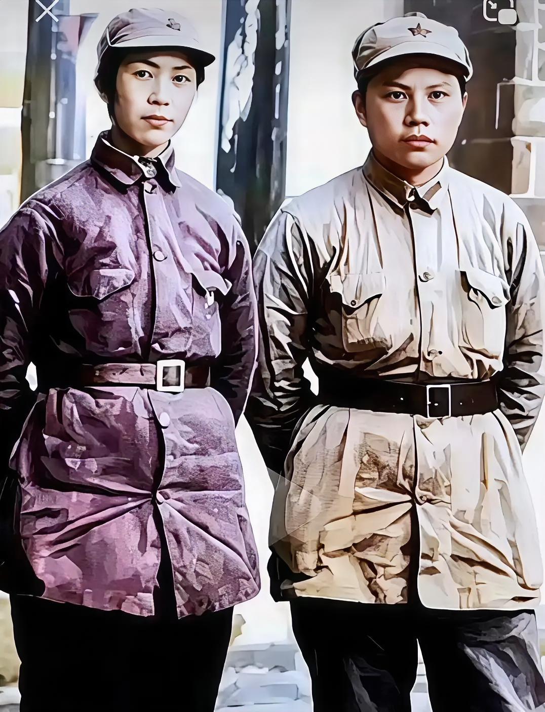 巾帼英雄，革命老前辈。
贺康合影。