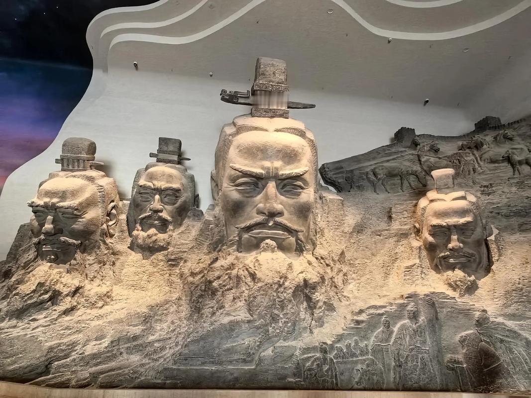 周秦汉唐为什么建都关中?周秦汉唐选择定都关中，核心源于四重独特优势。

天险防御
