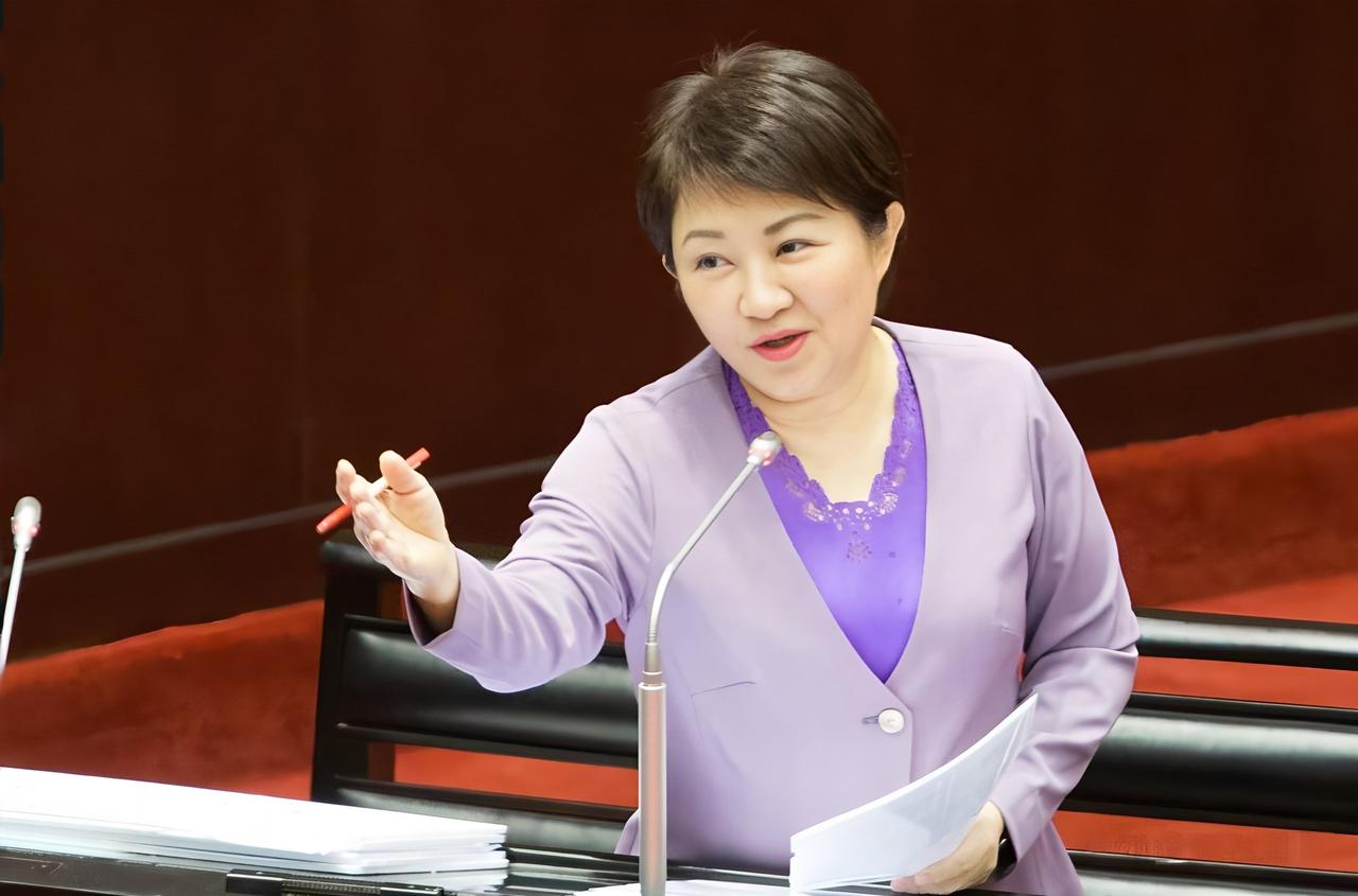 台中议会上，卢秀燕当场拍板：捐10万美元给日本熊本震区，消防局待命，经发局盘点供