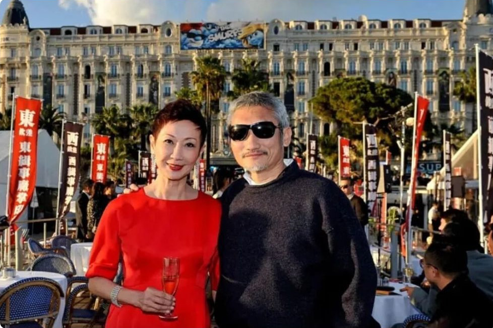 香港传奇施南生去世，林青霞发文痛别；她曾与徐克约定丁克，后徐克再婚生子她仅回一句