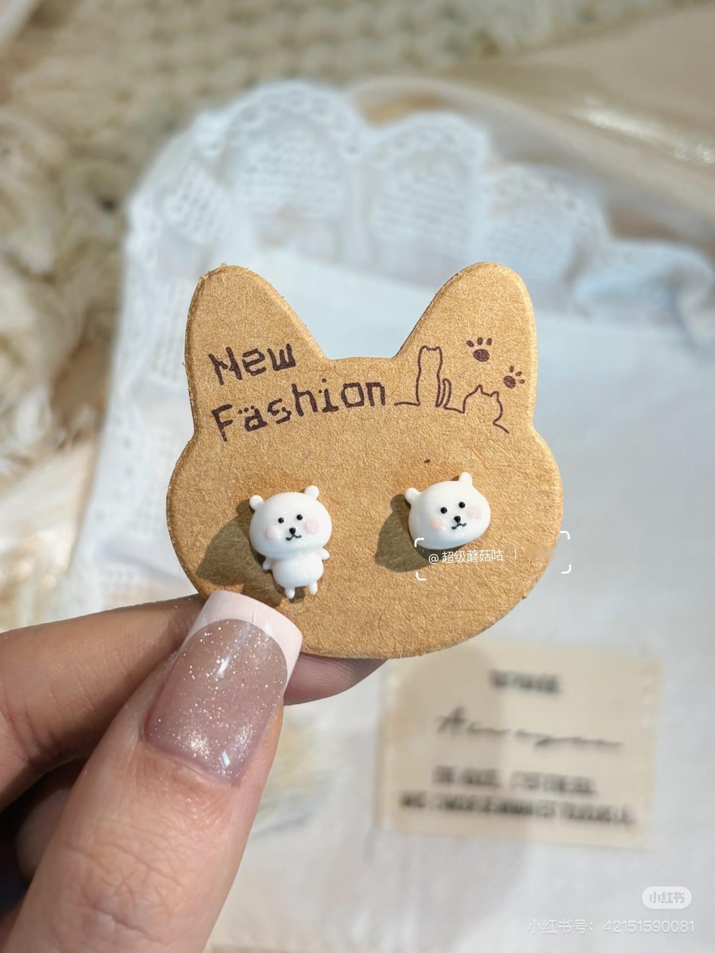 xhs刷到的耳钉萌我一脸…… ​​​